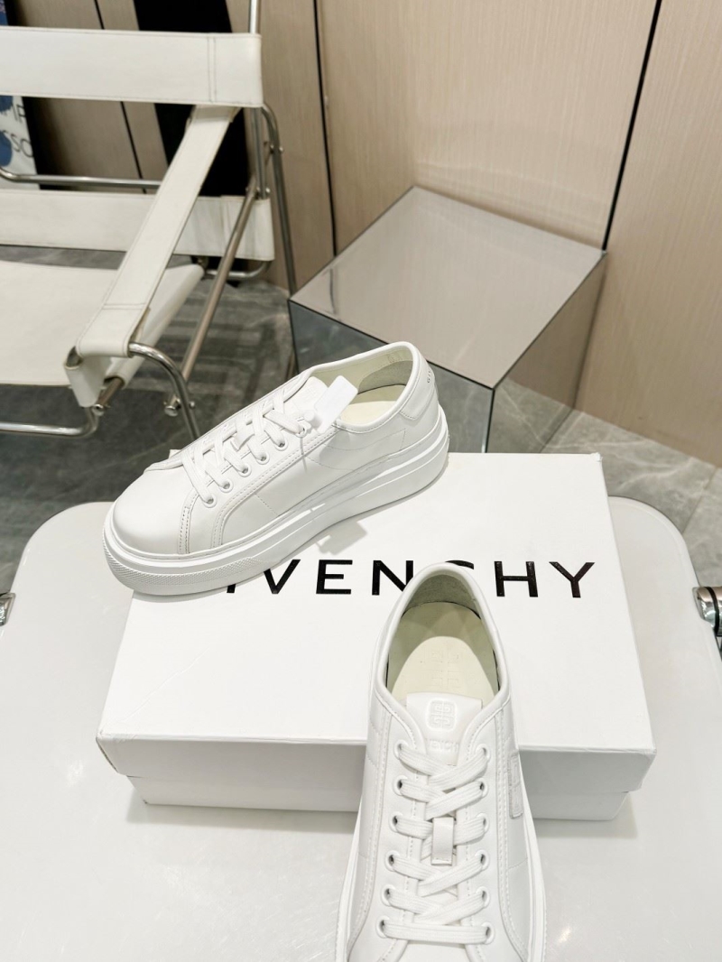 Givenchy Sneakers